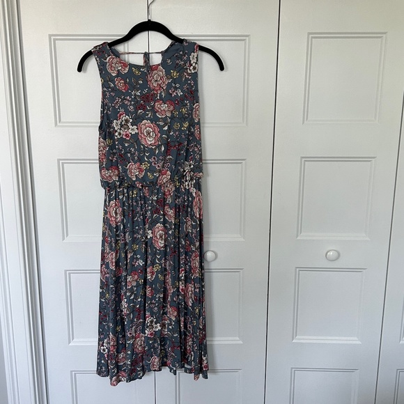 LOFT floral dress - NWT - Medium Petite - Picture 4 of 8
